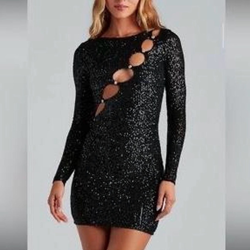 Windsor Women’s US M Black Cut To Perfection Sequin Rhinestone Button Mini Dress
